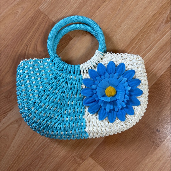 Handbags - Woven Straw beach bag with Round Handle
